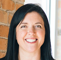 Retrato de Sophie Hartwell, responsável pelo apoio ao cliente da equipa de serviço